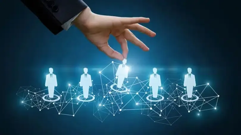 La selección del mejor talento. La Consultoría empresarial profesionaliza y potencia el capital humano digital.